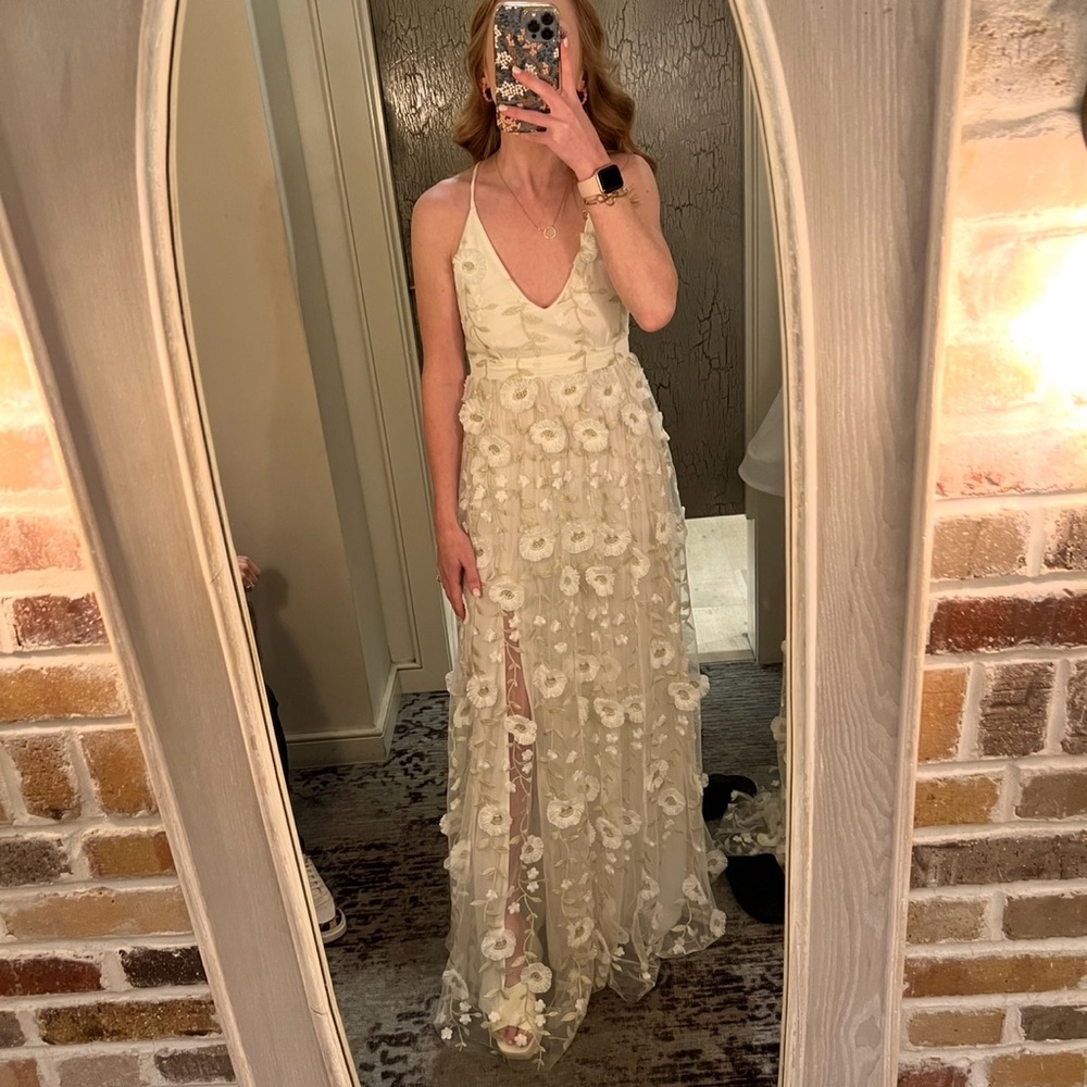 Elegant Cream Floral Maxi Dress